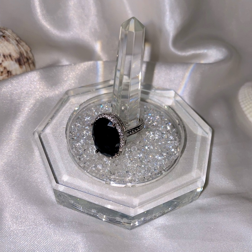Silver Black Chunky Ring with Diamond Edges 🖤💍
